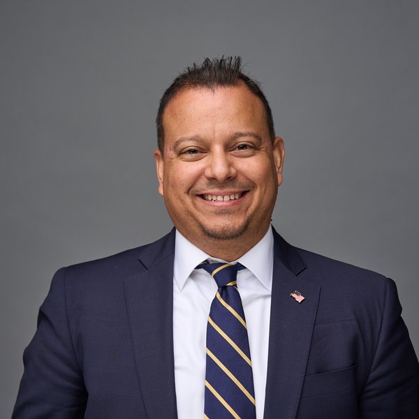 Headshot of Juan Luengo